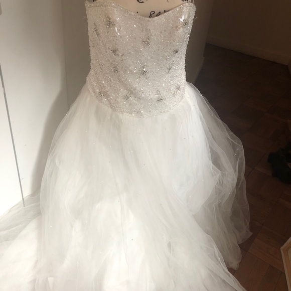 David’s Bridal Jewel Wedding Dress Sz 10 - Picture 3 of 15
